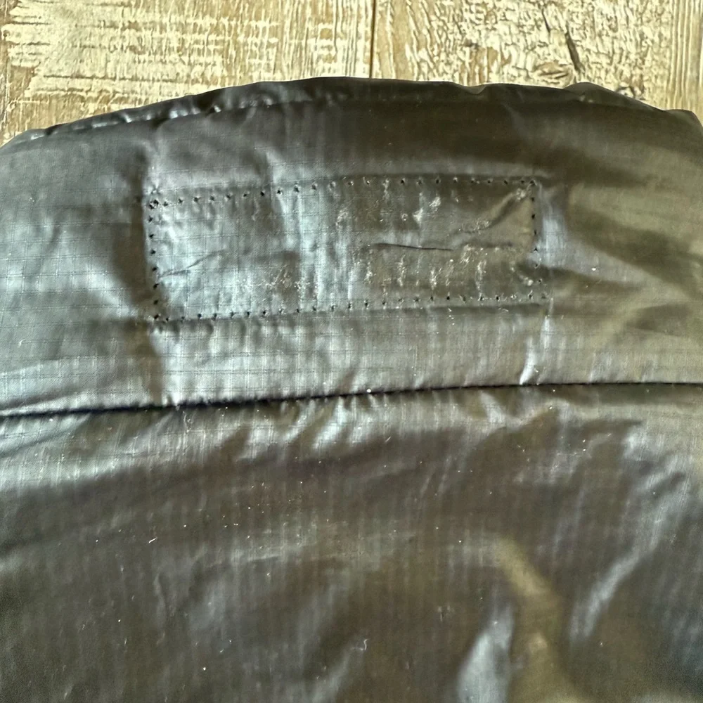 Patagonia Women's Charcoal Puffer Vest - Picture 5 of 7